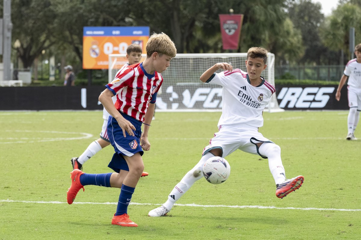 AtletiAcademia's tweet photo. 𝐋𝐀𝐋𝐈𝐆𝐀 𝐅𝐂 𝐅𝐔𝐓𝐔𝐑𝐄𝐒 | 𝐉𝐎𝐑𝐍𝐀𝐃𝐀 𝟑

Real Madrid 0-1 Atlético de Madrid Infantil B 

⚽Pablo

¡Clasificados a cuartos de final como primeros de grupo! 💪 https://t.co/VNzqhbFYXP