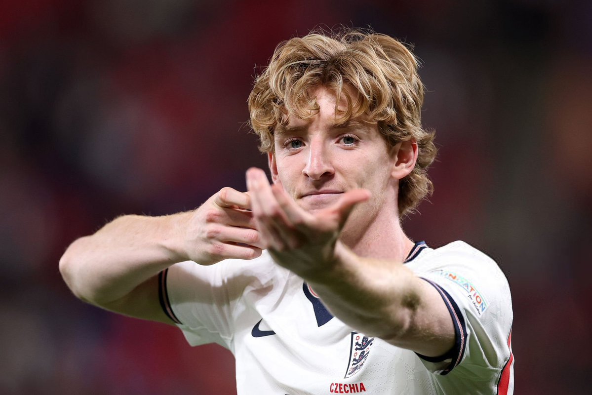 Simeon_ouchyy's tweet photo. 🗣️ @javigiorgetti: "I have seen VERY FEW players be this consistently good for their national team like Anthony Gordon.
"Every time he puts on the shirt, he delivers."

Gordon in his last games for England:

🅰️ vs. Croatia
⚽️ vs. Czechia
⚽️ vs. Spain
⚽️ vs. Argentina
🅰️ vs. Norway
✨ won a penalty vs. Mexico
🅰️🅰️ vs. DR Congo
