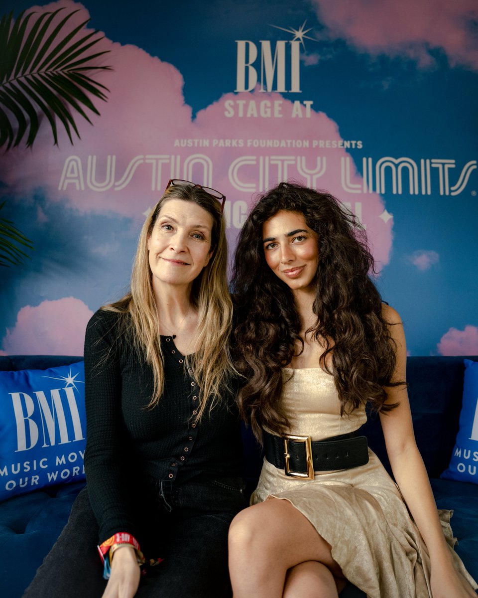bmi's tweet photo. The #BMIFamily! #BMIACL @aclfestival 

Elle Coves ✨ Grocery Bag ✨ Izzy Escobar https://t.co/UkbBsIbZrs