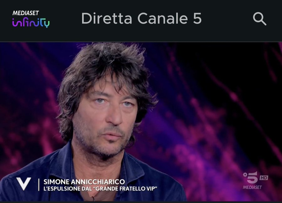 Loly62252363's tweet photo. Hai rapito il mio cuore ... manchi #gfvip
#nosimonenogfvip https://t.co/DlTjRqROt0