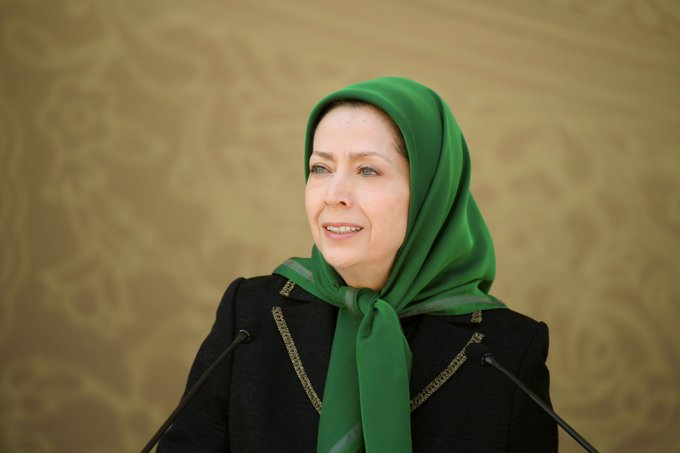 63Ariya's tweet photo. #مريم_رجوی : 
اگر اعدا‌م‌ها نباشد آخوندها چگونه می‌توانند هر روز قیمت‌ها را چندبرابر کنند و
 هر روز درآمد و ثروت مردم را برای
 جنگ در منطقه یا غارت و زندگی فوق‌اشرافی خود به‌باد بدهند

#نه_به_اعدام 
#StopExecutionsInIran https://t.co/c8ziAL9bbf