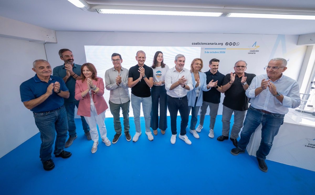 PabloRodriguezV's tweet photo. 💛 Los nacionalistas volvemos a depositar nuestra confianza en @FClavijoBatlle para seguir representando los intereses de todos los canarios y canarias en 2027.

En @coalicion ponemos Canarias por encima de cualquier sigla y, en las próximas elecciones, volveremos a demostrarlo con hechos.

¡Enhorabuena, Fernando!