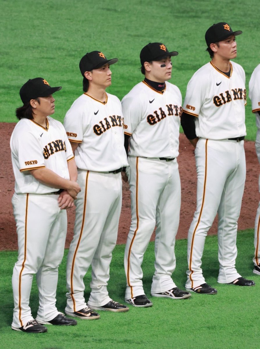 __taus__'s tweet photo. 【10/3 東京ドーム】

#丸佳浩　選手
#小林誠司　選手
#坂本勇人　選手
#甲斐拓也　選手

この並び豪華すぎ🙏 https://t.co/ZnzFlJrX2E