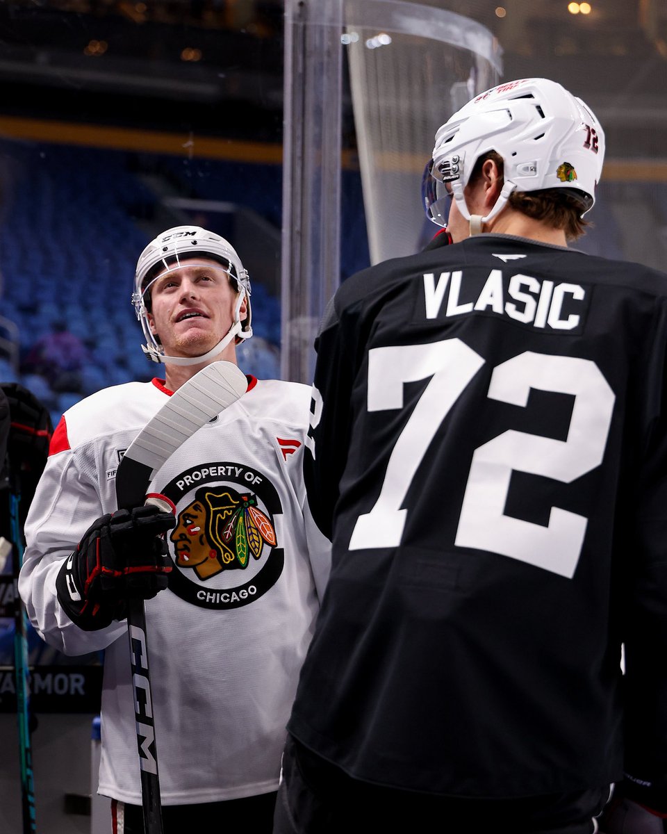 NHLBlackhawks's tweet photo. 😃🤔😛😂 https://t.co/ilFSmgTDvh