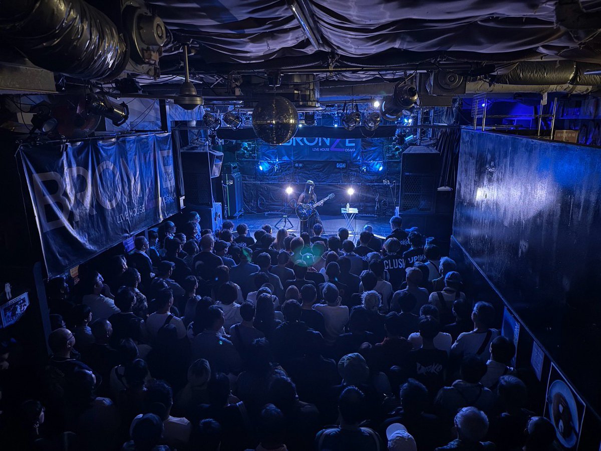 upitter626's tweet photo. 大阪公演ありがとうございました！🐙

大阪にまたライブで来ることがきて本当に嬉しいです！大阪大好きな気持ちが更に増した日でした✨
また皆さんに会える日を楽しみにうぴ子全身全霊突き進む🔥
次回は名古屋公演！張り切って参ります！
byうぴ子

そして‼️明日10月4日18:30〜
3rdアルバム『激動』のリリースを記念し
【タワーレコード梅田NU茶屋町店】
にてうぴ子 弾き語りライブ＋サイン会があります🎸
参加方法などの詳しい情報はこちら↓
https://t.co/5Y9pgeImM8