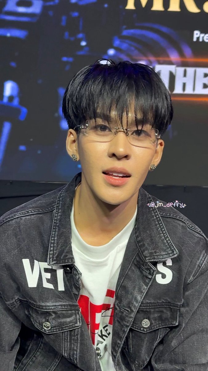 jm_deffy's tweet photo. ช็อตนี้พี่เดรส😭 พี่ได้เติมแป๋วครั้งแรก

MR FANBOY CHAPTER 6
#MrFanboyEP6
#auausave https://t.co/T1kYn05lxn