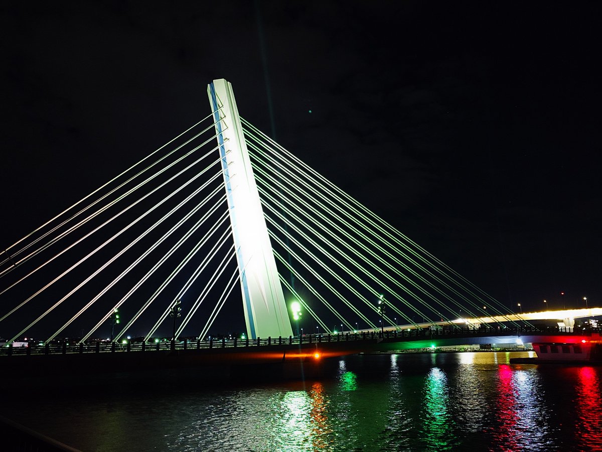 Axio_5163's tweet photo. 八戸遠征🌉
行ってみたかった時空へ🍵
見た目も、味もとっても美味でした😋
＃時空
#八戸シーガルブリッジ
#グレットタワーみなと 
#八戸線 https://t.co/ikRDldtDET