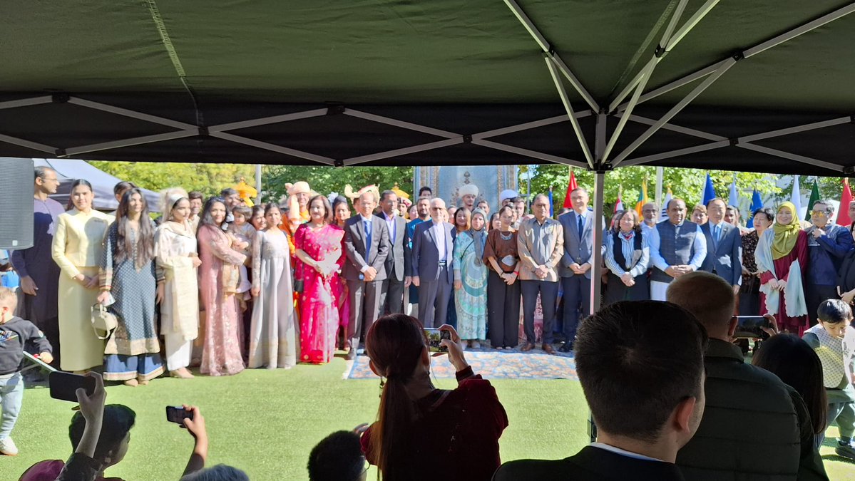 eoiromania's tweet photo. 🇮🇳🌏 India at the 4th Asia Cultural Festival 2026 🎭

✨India participated in the 4th Asia Cultural Festival 2026, held on 3 October 2026 at the Dimitrie Gusti National Village Museum. 

🇮🇳🇷🇴India was among the participating countries showcasing its rich cultural heritage through vibrant cultural performances, celebrating the diversity, traditions and artistic expressions of Asia. 

💃🪷The festival provided a wonderful platform for cultural exchange, bringing together diverse Asian traditions and strengthening people-to-people connections and cultural friendship. 🤝🌏

#AsiaCulturalFestival2026 #IndiaInRomania #EmbassyOfIndia #IndianCulture #CulturalDiplomacy #PeopleToPeopleTies #IndiaRomania 🇮🇳🇷🇴
