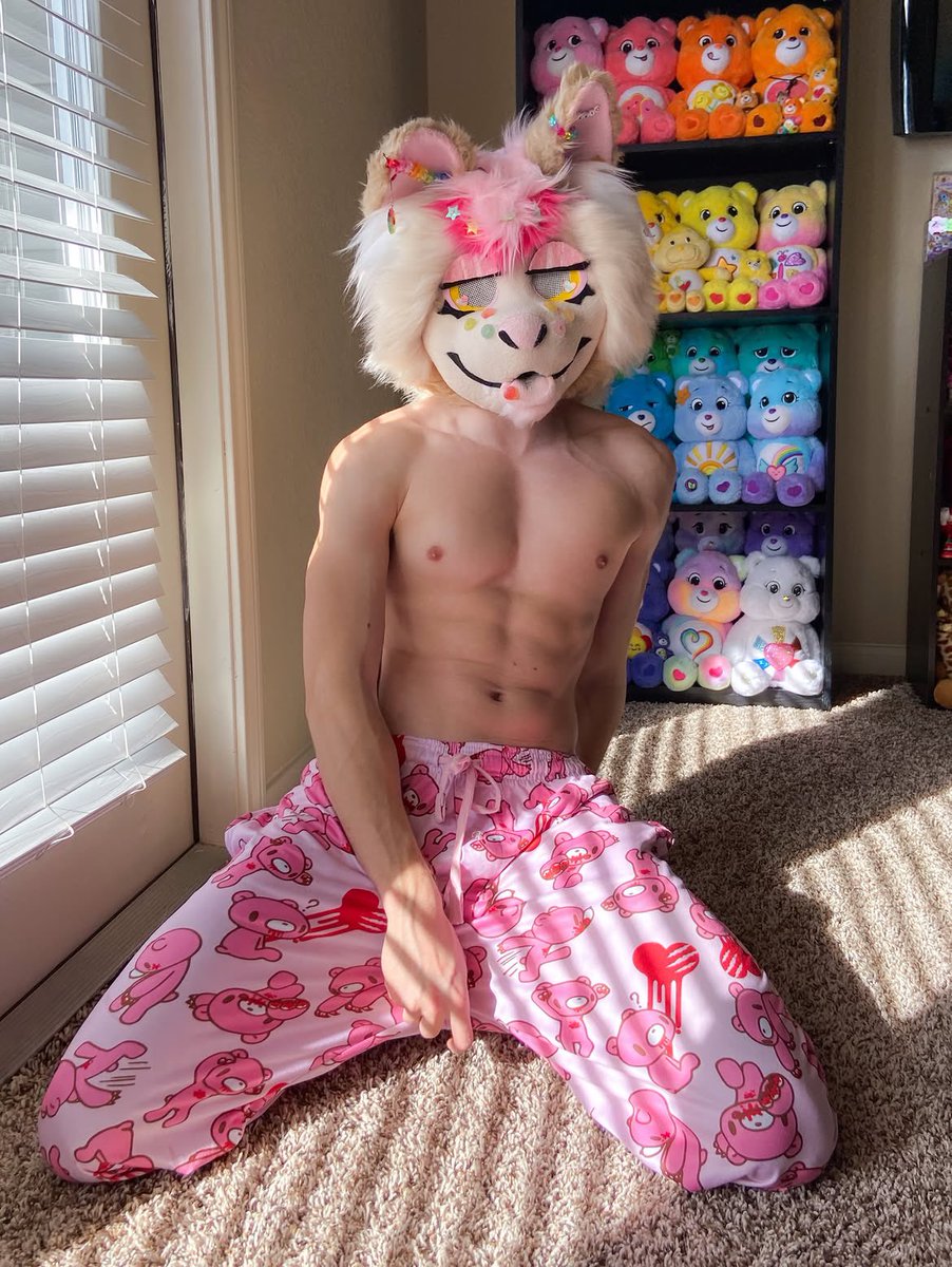 angelpubby21's tweet photo. Colourful and bright ☀️!
.
.
.
#furry #fursona #fursuit #furryfandom #furryart https://t.co/rNkbHkUuWG