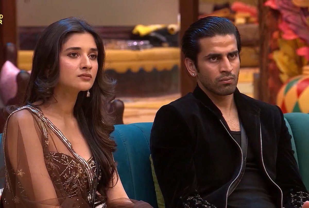biggbosspageou's tweet photo. My reaction to this wkv !!!!!!
Kya show h ye hatt
#biggboss20 #Gullika https://t.co/smDpIn9HZn
