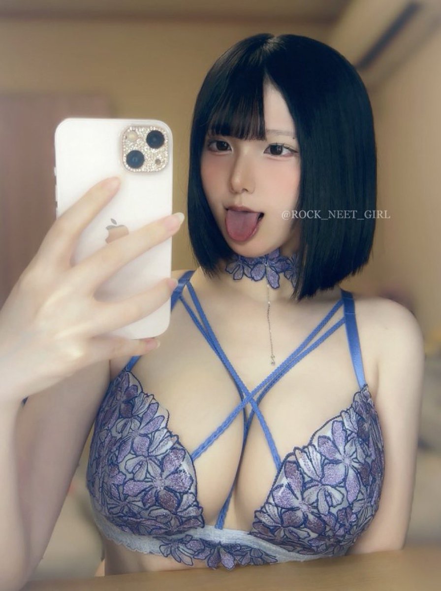 siristar444's tweet photo. マゾ狩り〜💕

こんな時間でもまだ射精してないマゾいるの？💕

強がりマゾがタイプです💕

#貼り合い https://t.co/l1Ut39IXEz