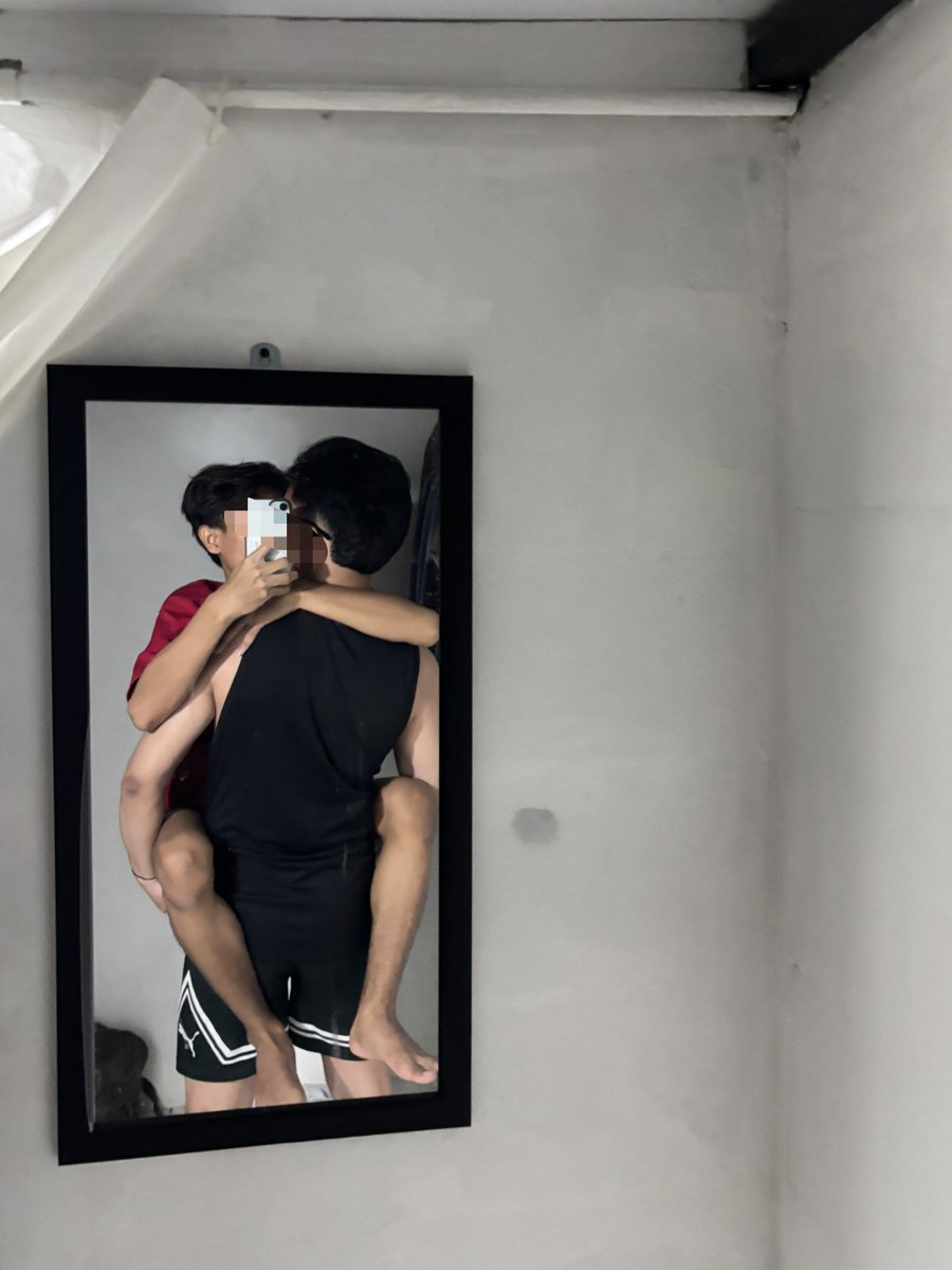 ne3dcruush_'s tweet photo. rewel minta digendonggg🤏❤🥵 https://t.co/p5997aJdoS