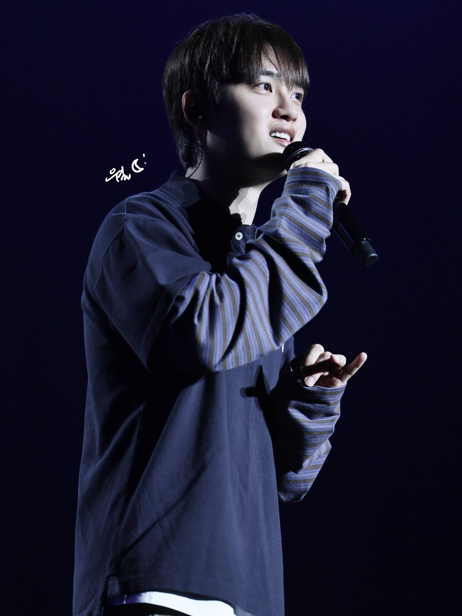 dal0808's tweet photo. 261002 도경수 Day off concert day1
#도경수 #엑소 #dohkyungsoo #exo #都暻秀 https://t.co/XpxqZV3M09