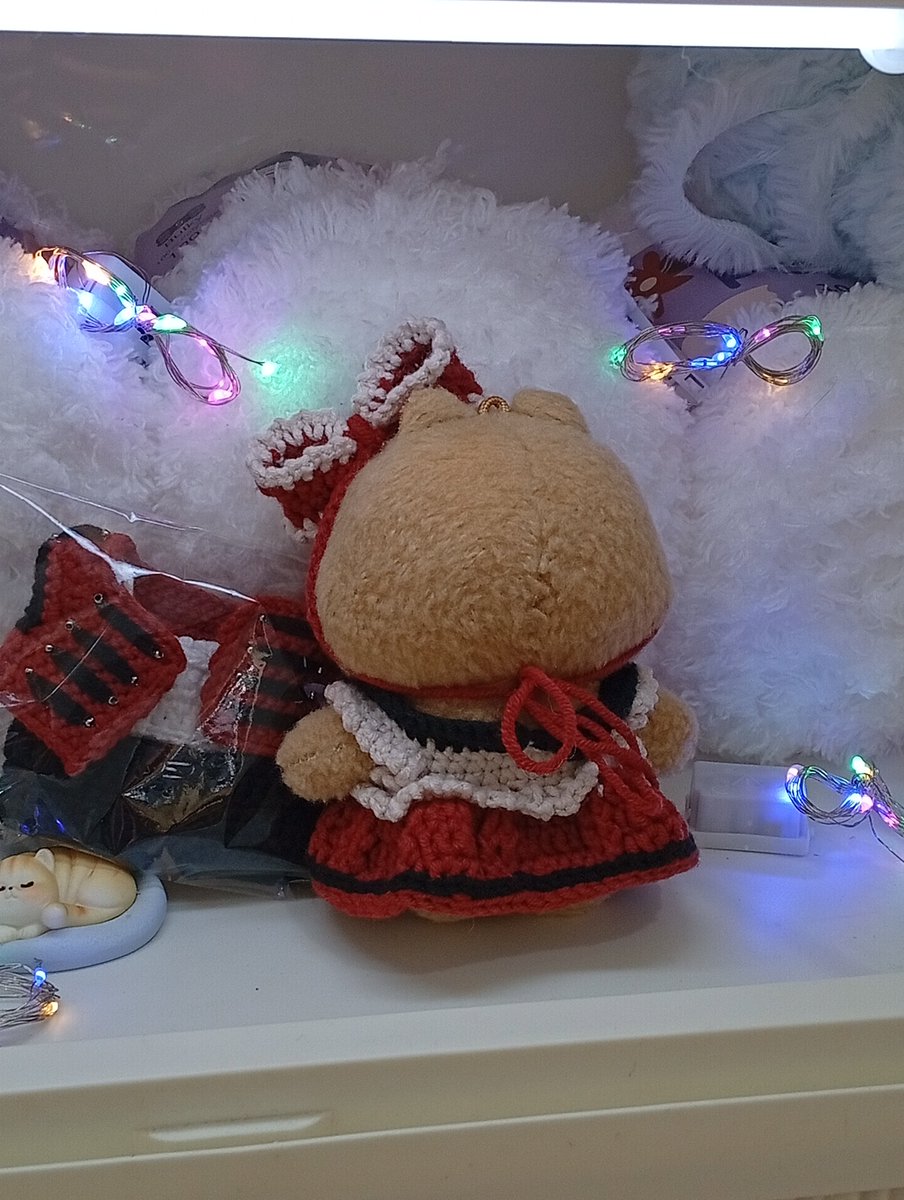 sekizeu_'s tweet photo. girlfriend👀 #skzoo #hanquokka #straykids #crochet #dollclothes https://t.co/ptUX8XP7vr