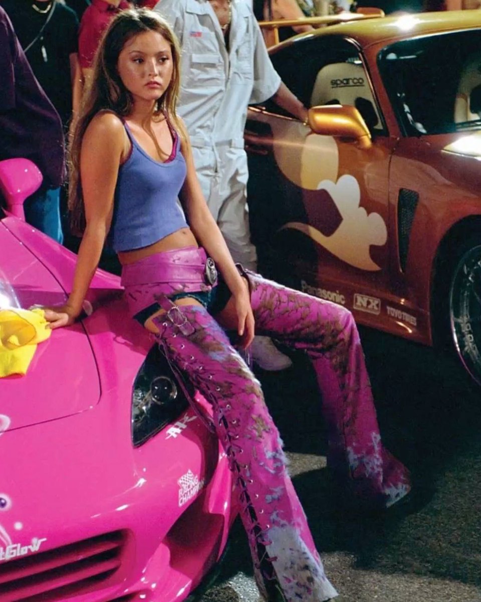 PopCulture2000s's tweet photo. suki https://t.co/WAewpGi4kM