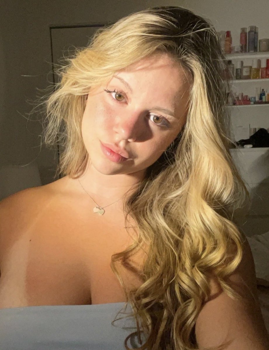 putesQC's tweet photo. Emma, 19

#Quebec #pute #Qc #Salope #teen #bop #chav #candid #exposed #irl #pawg #nsfw #nsfwtwt #bwc #ass #doggy #asian #latina #teenageee https://t.co/6jchWpfhTo