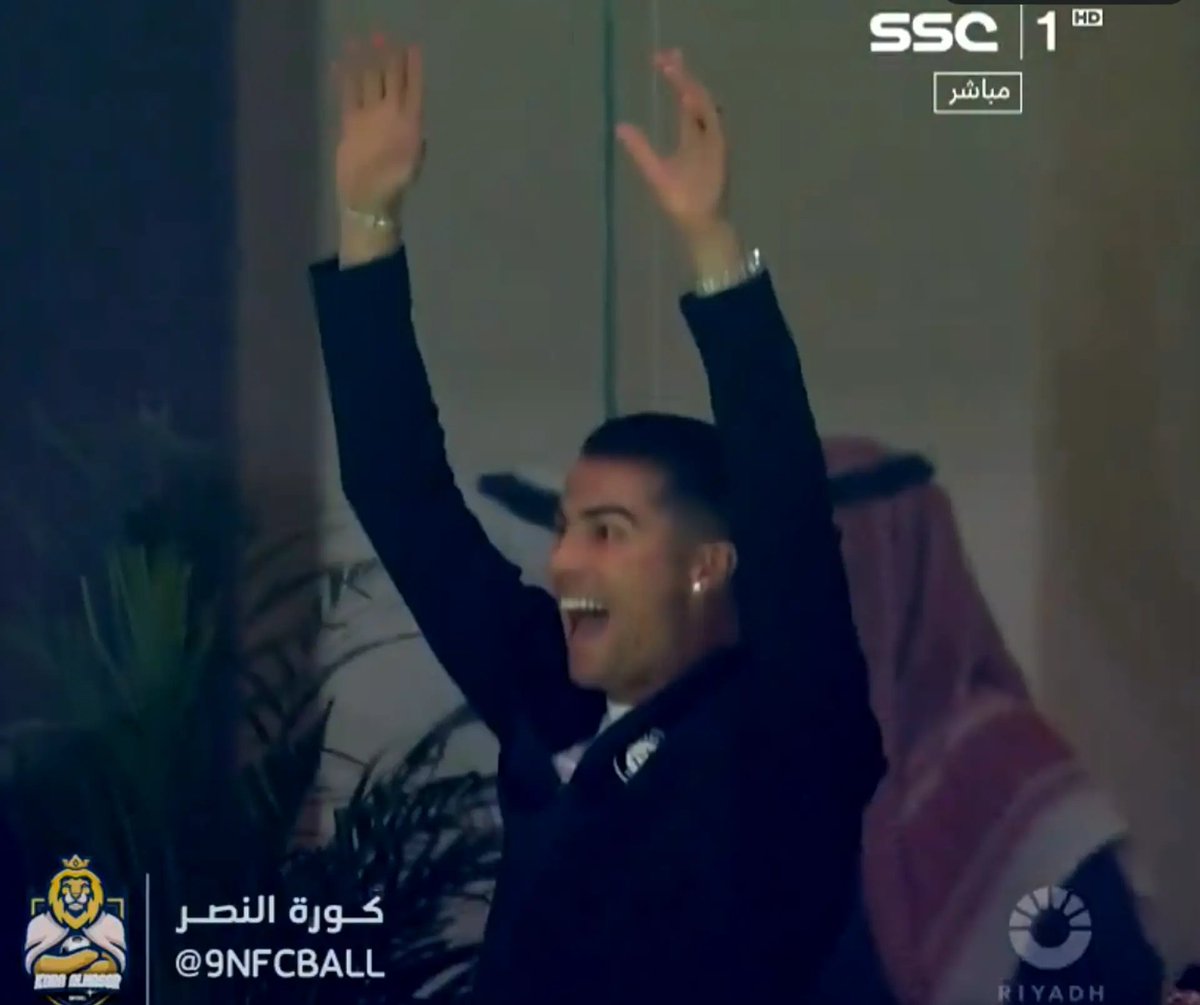 Rbtgil_17's tweet photo. @JoseXijimping @FCB_nenn Cristiano celebrando el  3 a 0 al inter de Miami   /  Cristiano celebrando la victoria contra noruega 

No hay que ser un genio para entender que pasaba por su mente en cada situación, estas en todo tu derecho de defenderlo pero minimo no digas estupideces, respetate un poco 🤏🏼 https://t.co/8Pdt9NAsWT