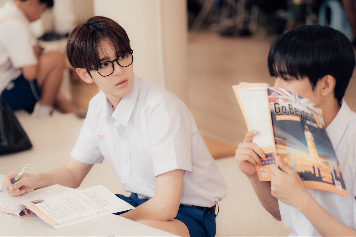 Jamessu_w's tweet photo. “ ถ้ากูได้ทุนนี้มึงต้องบินไปหากูด้วยนะเว้ย ”

MR FANBOY CHAPTER 6
#MrFanboyEP6 https://t.co/JVIfm1tJWy