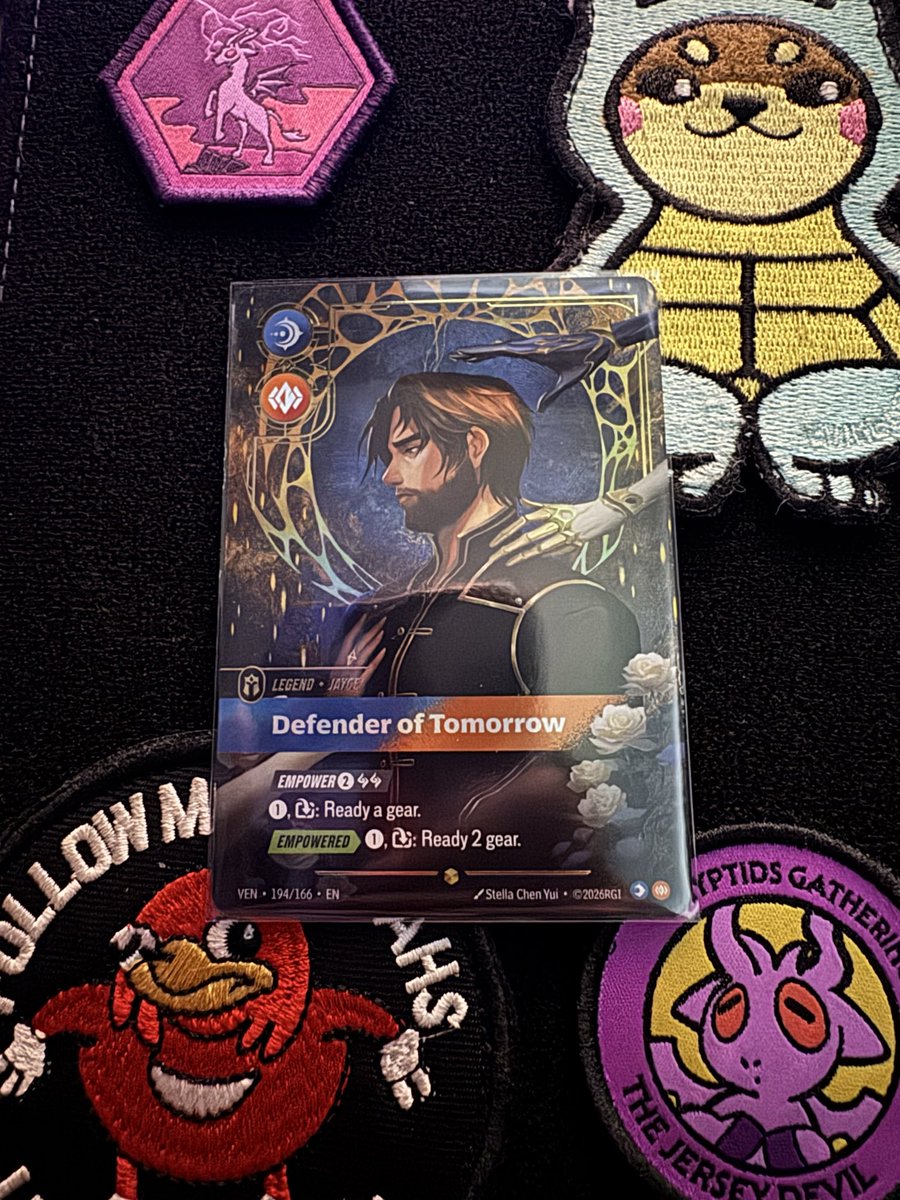 _chimbombas's tweet photo. I think @tronisbad secretly blessed my box.  🙏 https://t.co/0ZmKI0nqTC