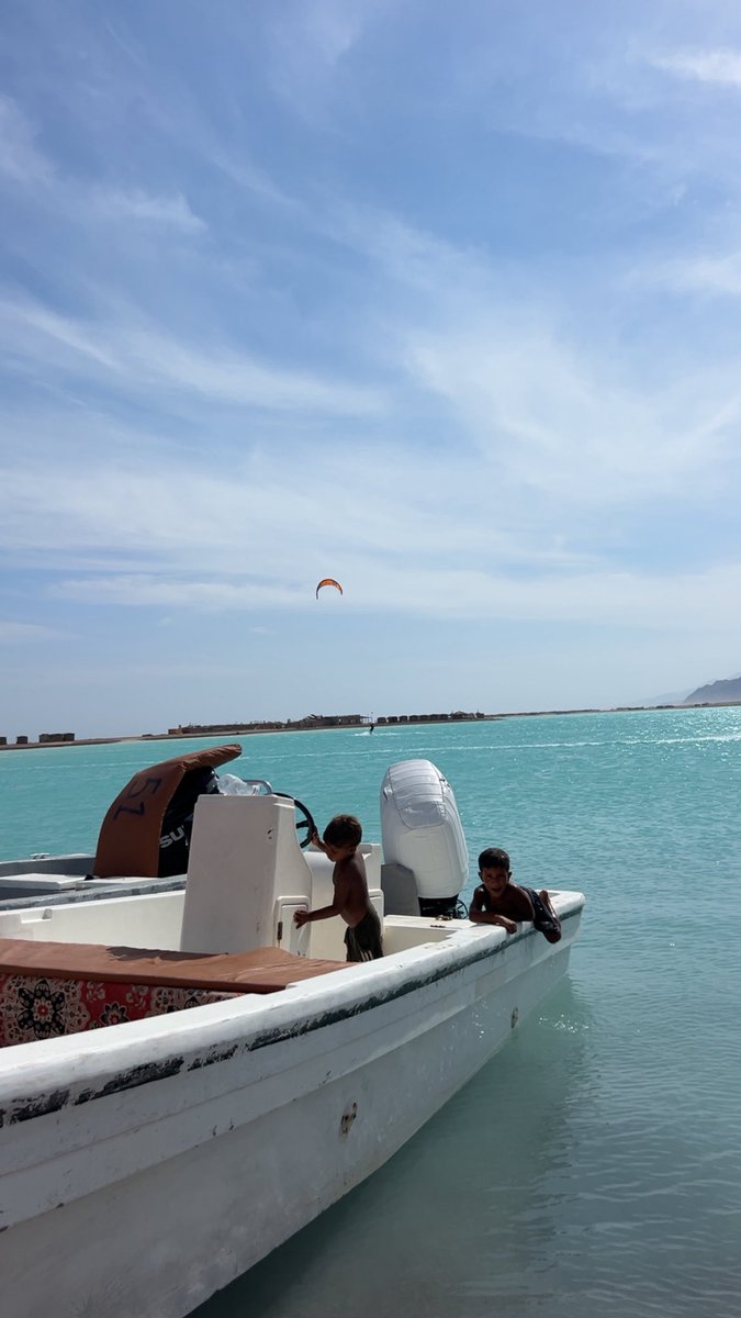 3mr_G_8's tweet photo. 🚤 https://t.co/E5Nb6pobRV