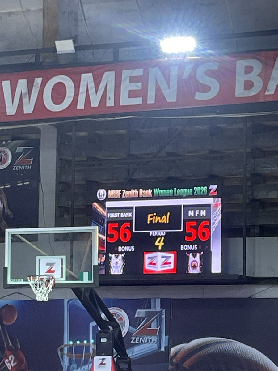 Nsukka_okpa's tweet photo. MFM vs First Bank
Fourth quarter
Straight to Over time. #ZenithBankNBBF https://t.co/QW9IWKy2du