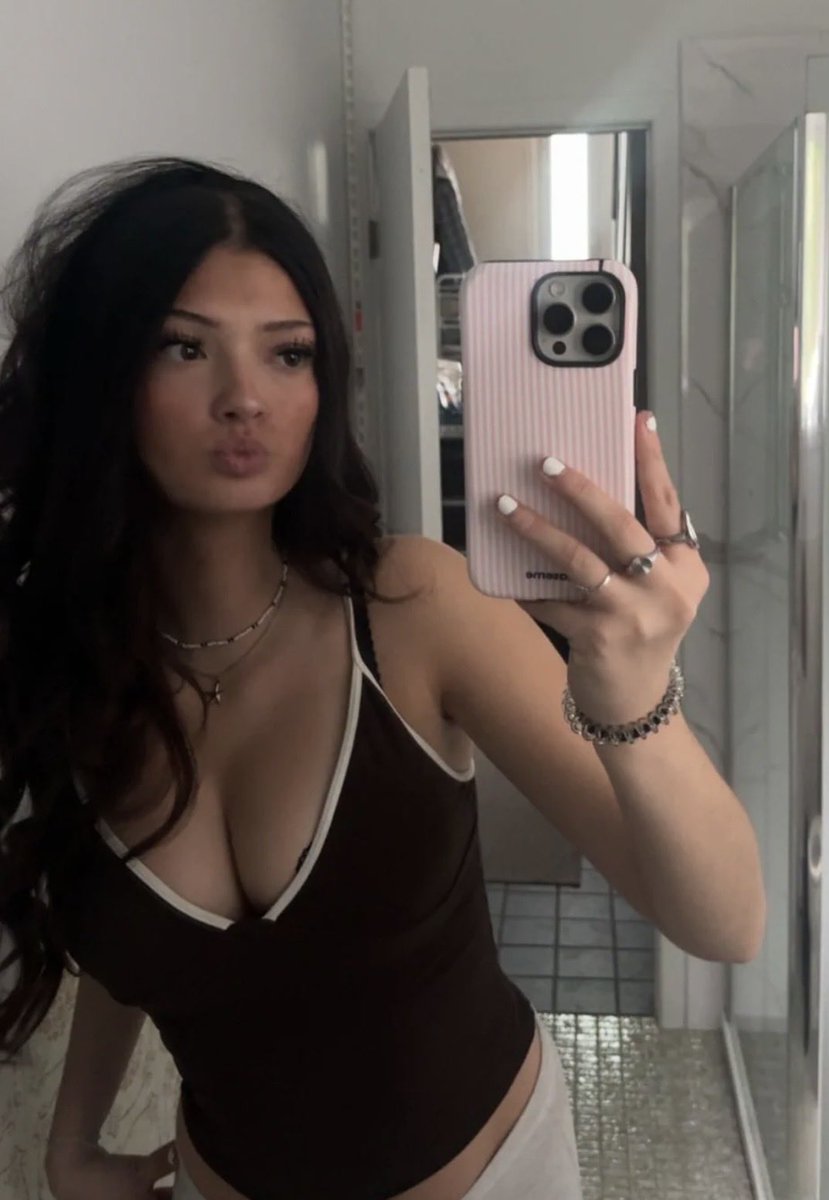 putesQC's tweet photo. Elyane, 18

#Quebec #pute #Qc #Salope #teen #bop #chav #candid #exposed #irl #pawg #nsfw #nsfwtwt #bwc #ass #doggy #asian #latina #teenageee https://t.co/RCKsWqhJ5t
