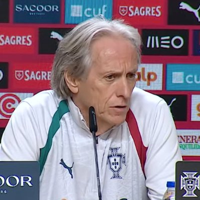 TouchlineX's tweet photo. 🚨🗣️ 𝗡𝗘𝗪: Jorge Jesus on Cristiano Ronaldo: "Cris is a symbol of this national team and of Portugal. Let that be very clear..."

"After the match, we’ll have time to talk about that.” https://t.co/sOFcPJwcro