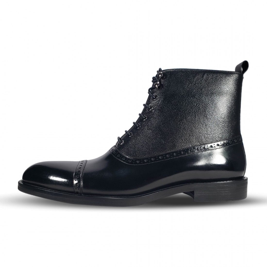 fashion_monet's tweet photo. MONET Quarter Brogue Black Grain Leather Balmoral Oxford Boots
• Fully Grain Leather Lined with Full Leather Insole
• Balmoral
• Quarter Brogue
• Almond Cap Toe
• Available Sizes: EUR 38/39/40/41/42/43/44
Free Shipping Worldwide
#mensboots #boots #bootstraps https://t.co/Jdo2zsWBB7