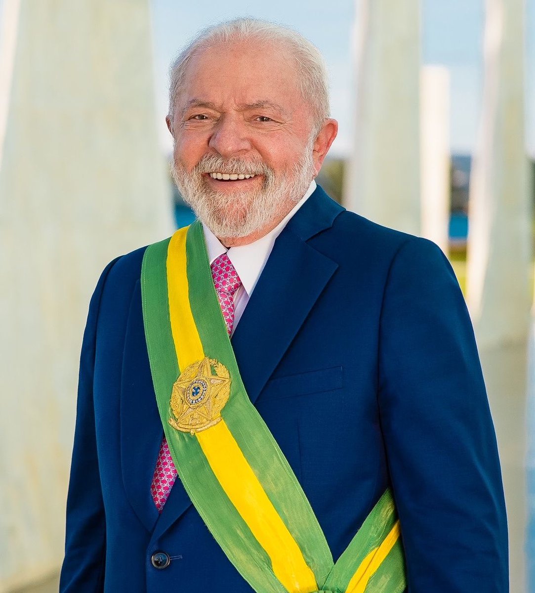 PortalBabados's tweet photo. 🚨Thomaz Costa declara voto em Flávio Bolsonaro: “Quem me segue e vota no Lula, pode deixar de me seguir” 😳 https://t.co/Gyusm4ldWl