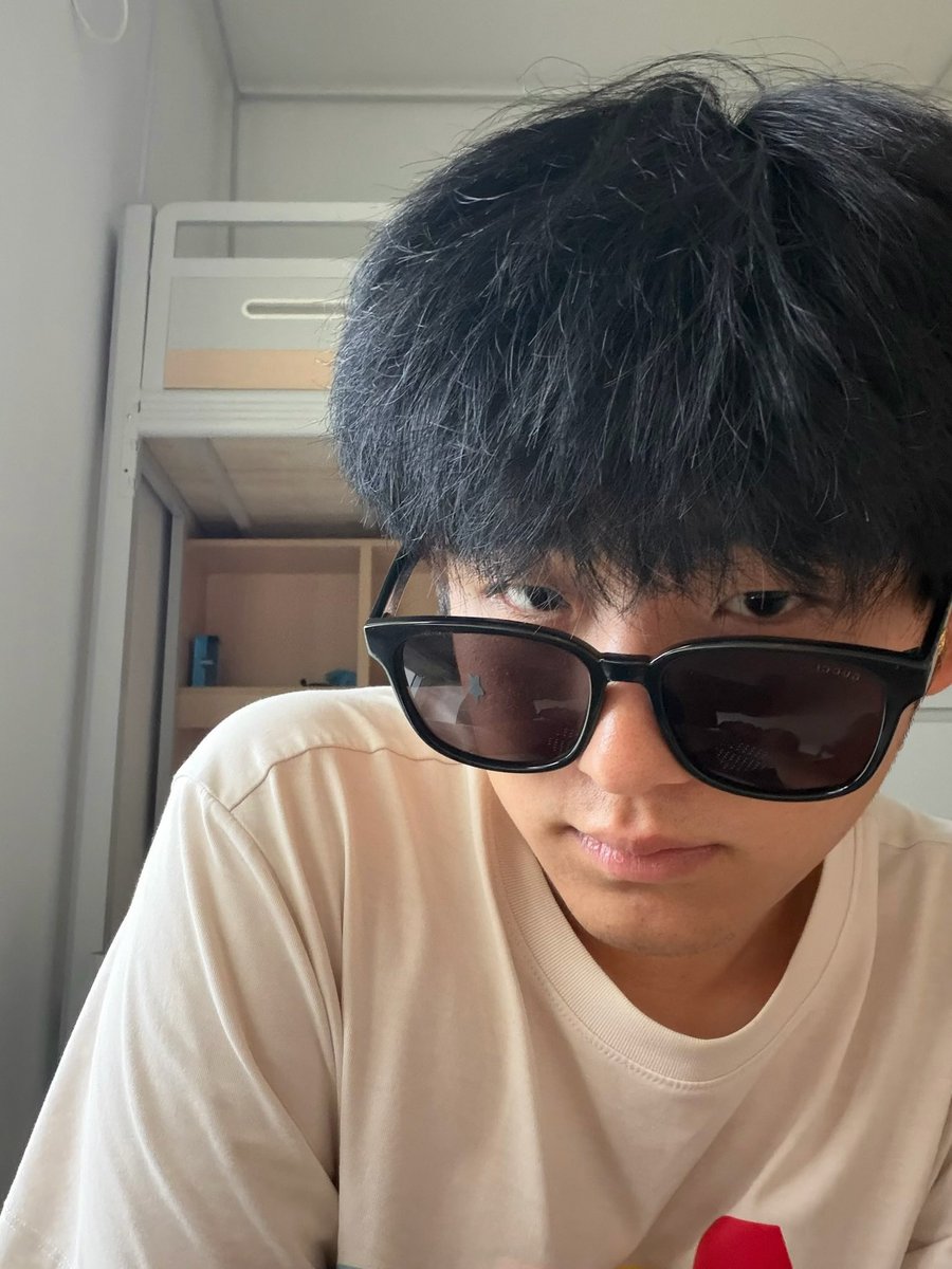 geng531's tweet photo. 让你着迷的从来不是感觉 #成都 #男大 #奶1 https://t.co/8PZWdaeGdP