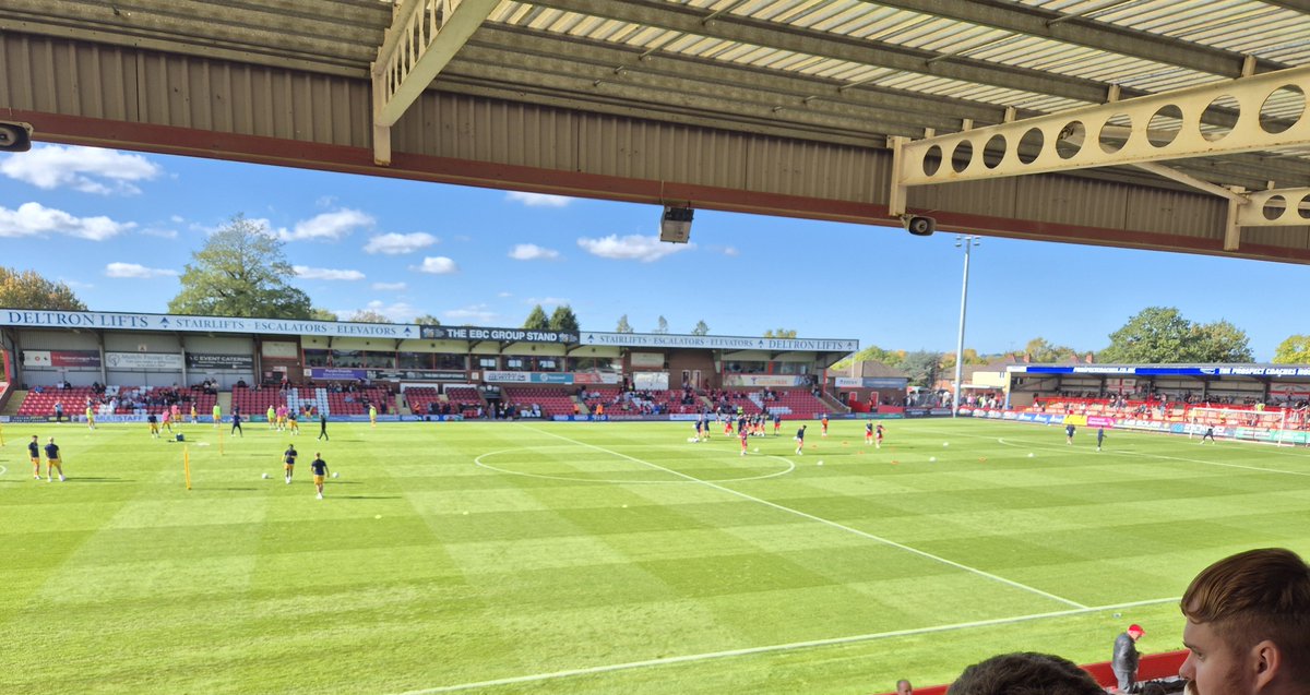 NLNotebook's tweet photo. Good competitive game between Kidderminster Harriers &amp; Sutton United today.

Hosts started the stronger &amp; led via an error. Began to tire &amp; big turning point was the subs on the hour. Visitors gained the territory &amp; eventually got their goal. 

#KHFC #ForeverAmber https://t.co/E5QjtnJoRh