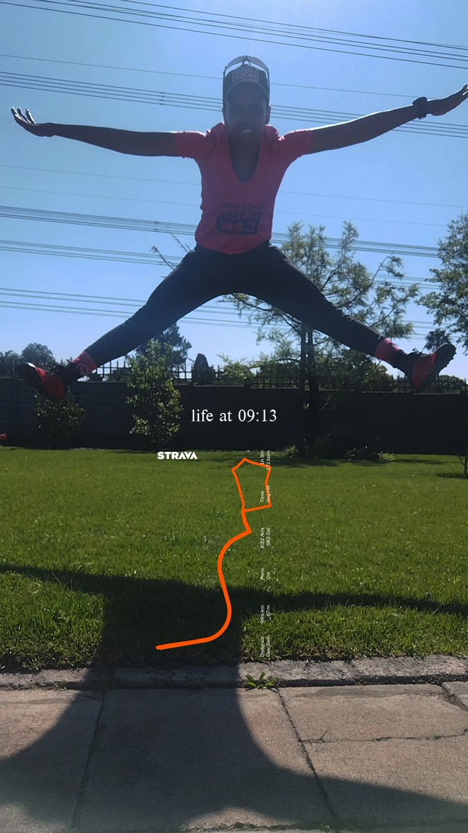 ocrgirl_emjeezy's tweet photo. Bitsa amulense π. Joh there by the TPeaks I saw flames.
Oksalayo we showed up and TSS was achieved. Tried doing the @Devandy10.
@Malome_TT uncle of running kopa donation ya running shoes, size 4.
#IPaintedMyRun
#RunningChronicles
#LongRun
#XtriTraining
#CatchMeIfYouCan
#run https://t.co/iJur6Opdo9