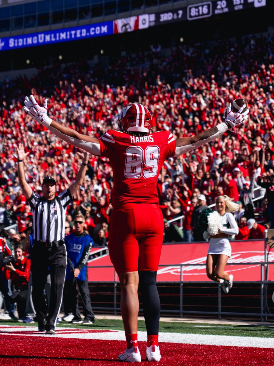 BadgerFootball tweet picture