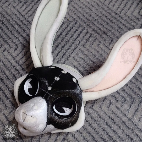 Hybridfurstudio's tweet photo. Rabbit 🐰

#FursuitMaker #Furry #FurryFandom #CommissionComplete #Handmade #FoxieFursuits https://t.co/bI4ms3tqsB