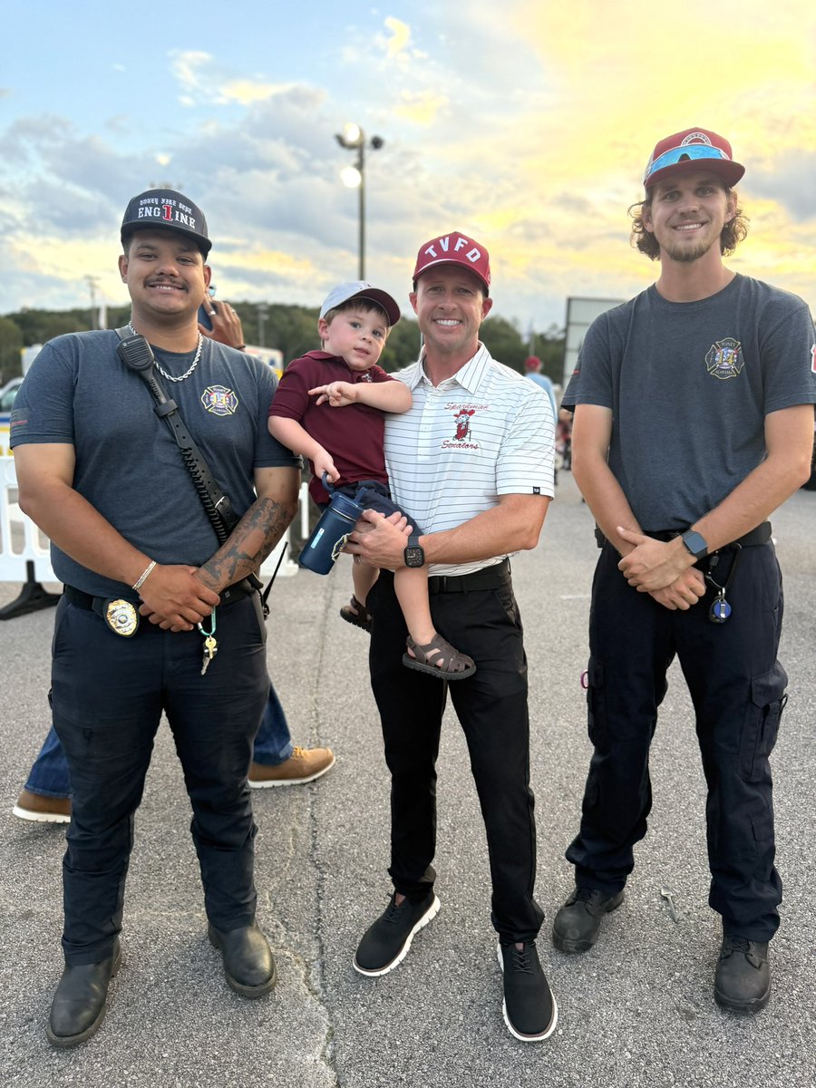 Heath_Jones04's tweet photo. Happy Homecoming, Senator Nation! 🏛️🏈#MCSSDistrict4 @SenatorsFB @SparkmanAD @MCSSAthletics https://t.co/oMfKgqfCNp