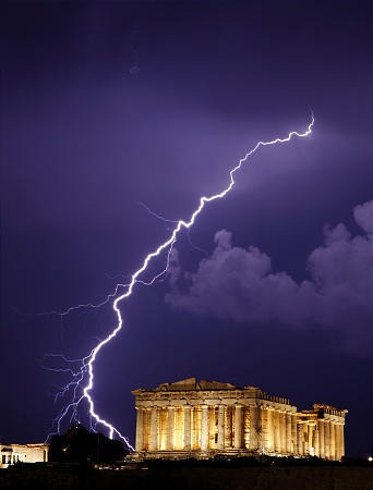 PrinceLNapoleon's tweet photo. The bluish-purple hued terror of modern LEDs only matched by the past's conception of death from above. 

https://t.co/rct3oIhCVm https://t.co/y0kxhhK8Hb