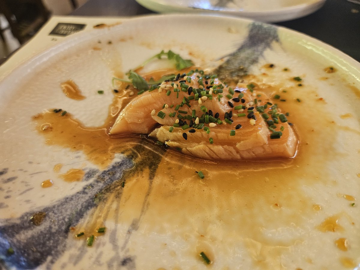 xDesyre__7's tweet photo. Hoy hemos ido a comer sushi 🥰✨️
#Sushi🍣 #MyFavoriteDate #HappySaturday https://t.co/5XUMkS2caB