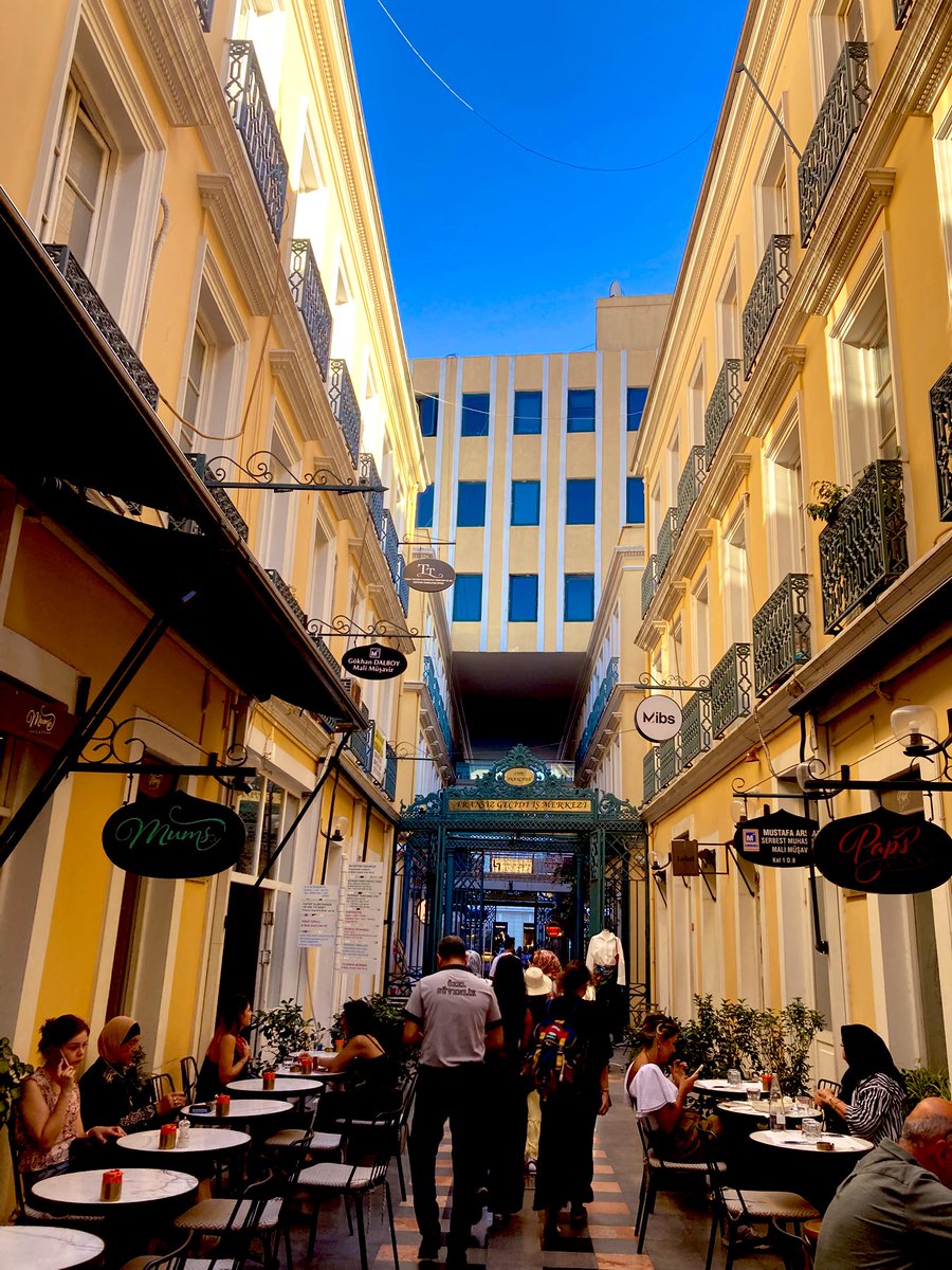 1mimar1mimar's tweet photo. Karaköy route➡️📍Fransız Geçidi https://t.co/7zJh5nykZk