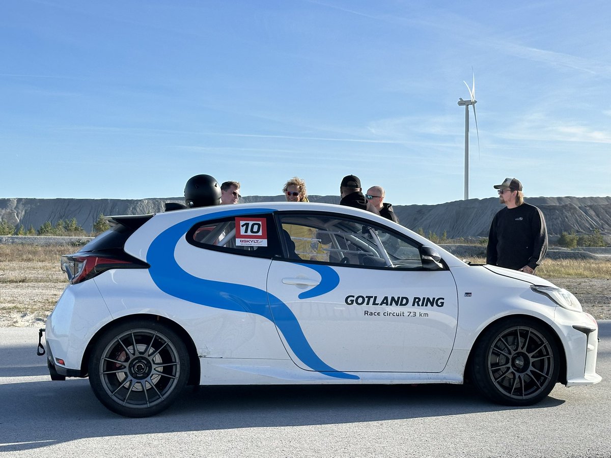 GotlandRing_RTC's tweet photo. What a lovely day @gotlandring_race_circuit Welcome on Sunday or the upcoming weekends #gotlandring #trackday #racetrack #gotland #racecircuitgotland 🏎🏍🏁🔆 https://t.co/3XaXZtMpkD