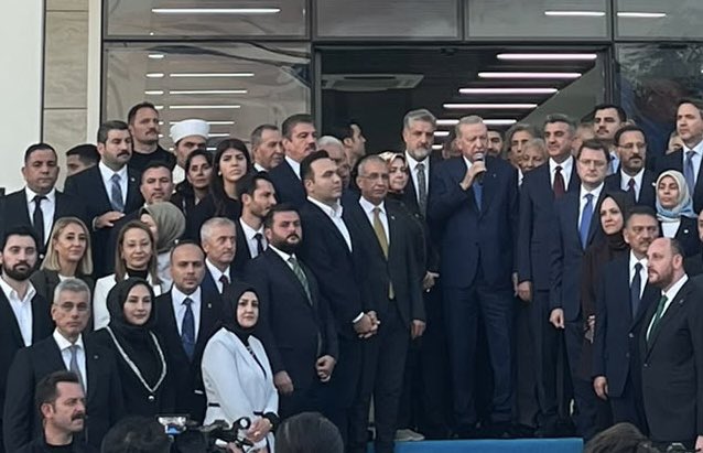 ibrahimeyyupogl's tweet photo. Şanlıurfa’mız bugün tarihi günlerinden birini yaşadı.

Kadim şehrimizde Cumhurbaşkanımız Sayın Recep Tayyip Erdoğan’ı ağırlamanın gururunu ve mutluluğunu yaşadık.

Şanlıurfa’mıza ve hemşehrilerimize hayırlı olsun. 

@RTErdogan @Akparti https://t.co/08Hljytdjj