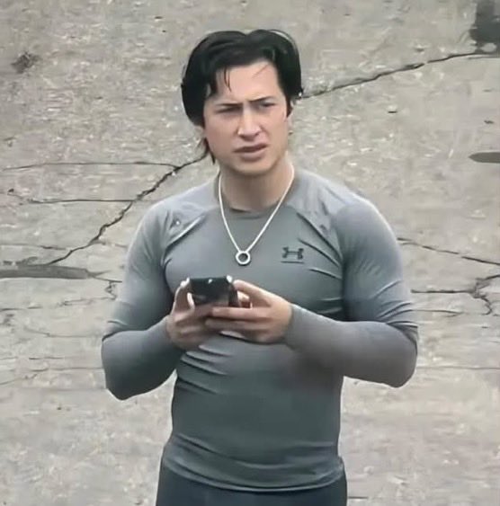 bemyhollanov's tweet photo. Ilya noticed a glint of gold, on Shane's neck. 
“You have a chain now?” 
“Yeah,” Shane said. “And a ring.” 
Ilya smiled, and totally lost the face-off. https://t.co/NHus3hisrC