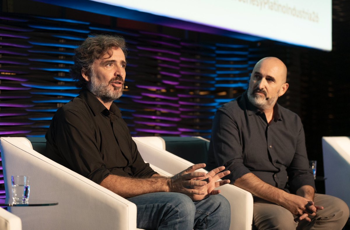 iberseries_pi's tweet photo. 🎬 Así fue el Iberscreening «Matar a un oso» en #IberseriesyPlatinoIndustria26

Movistar Plus+, ARTE y los creadores Jorge y Alberto Sánchez-Cabezudo compartieron las claves del proceso creativo de la serie y presentaron en exclusiva sus primeras imágenes. https://t.co/ugJfPKFTZQ