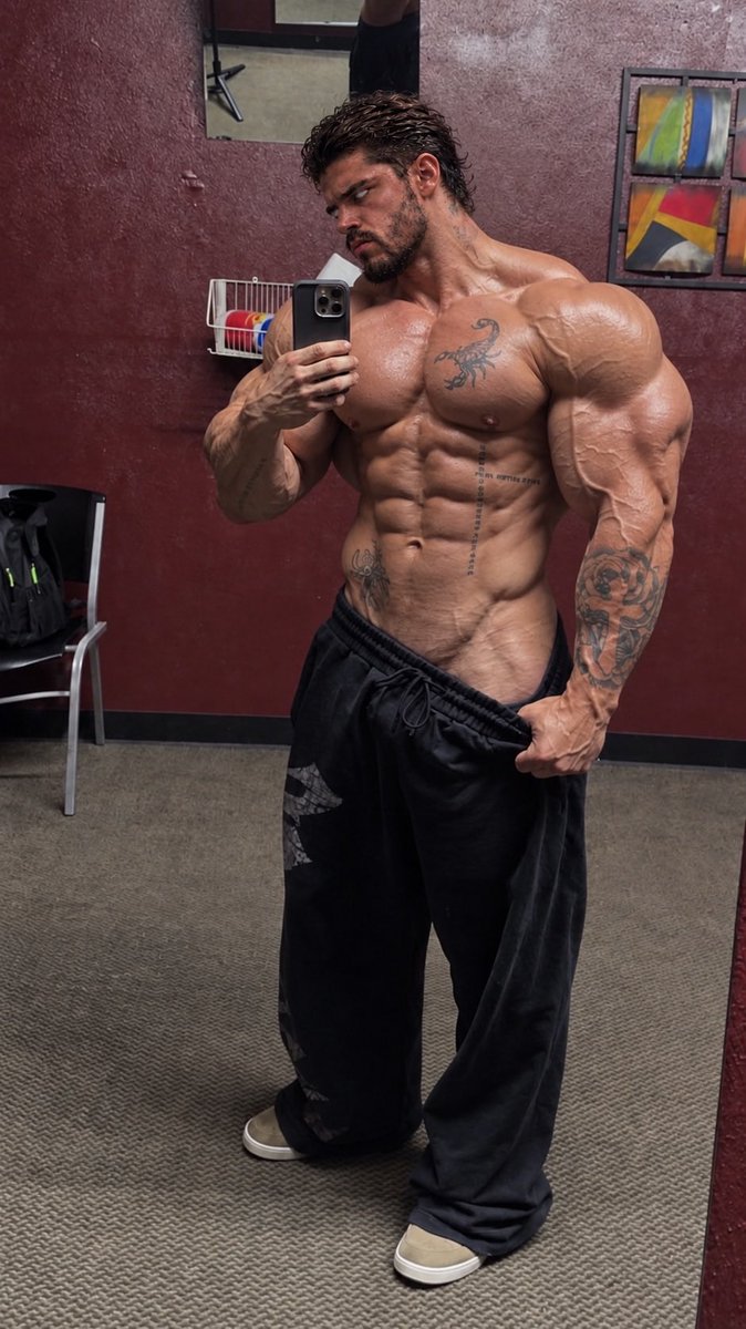 SlickEliMuscle's tweet photo. Muscle is power 💪🏻💉 https://t.co/dt0YT8uncL