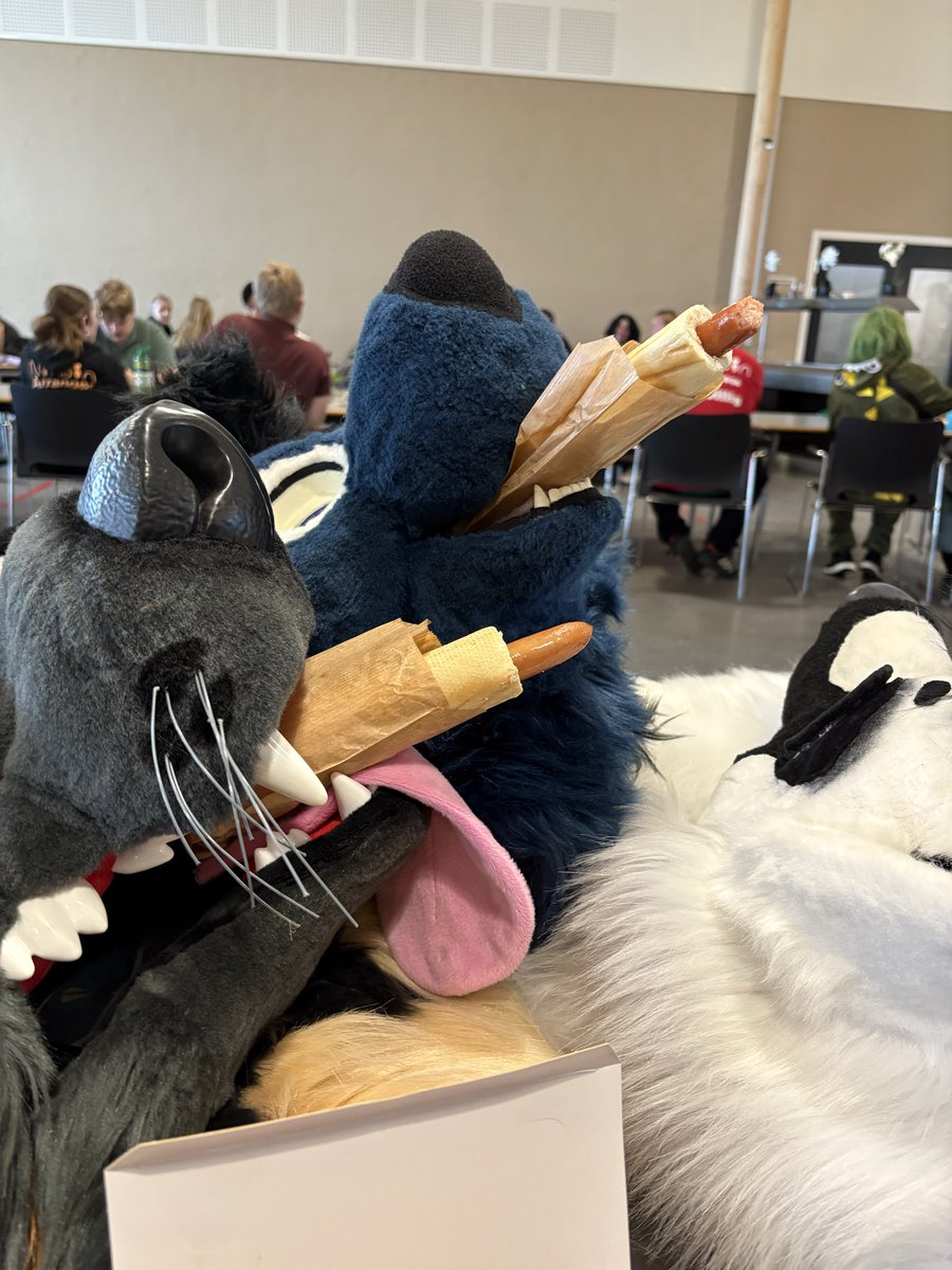Flip_gshep's tweet photo. Glizzies 

#furry #fursona #fursuit https://t.co/J7mgqOI4rp