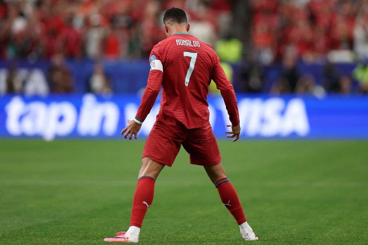 Budiames7's tweet photo. Thanks for everything my goat @Cristiano https://t.co/i84yXHOxls