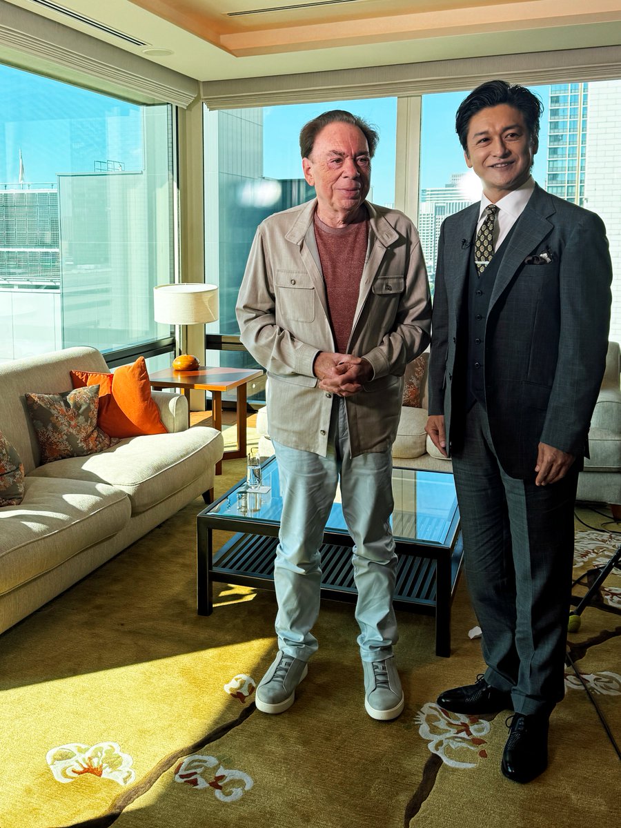 OfficialALW's tweet photo. Great conversations and even better company in #Tokyo with @team_kanji and @Gran_Arts ❣️
A chance to talk about #Phantom of the Opera’s long history in Japan, the country’s extraordinary theatre culture, the brilliant work coming out of Japan today, and what might be next. https://t.co/IuYzyfJeGI