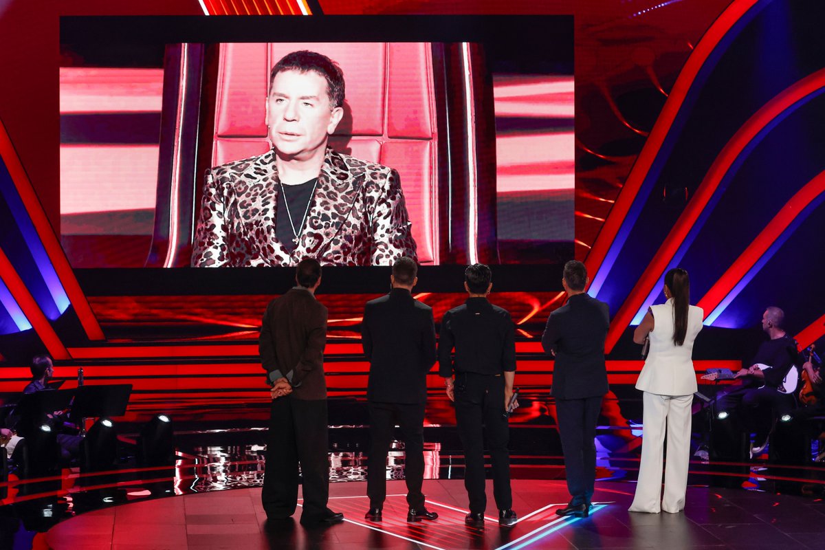 SkaitvGR's tweet photo. #TheVoiceGR Αφιέρωμα στον Γιώργο Μαζωνάκη✨ 

Απόψε στις 21:00, στον #SkaitvGR https://t.co/rUUPNqgiYm
