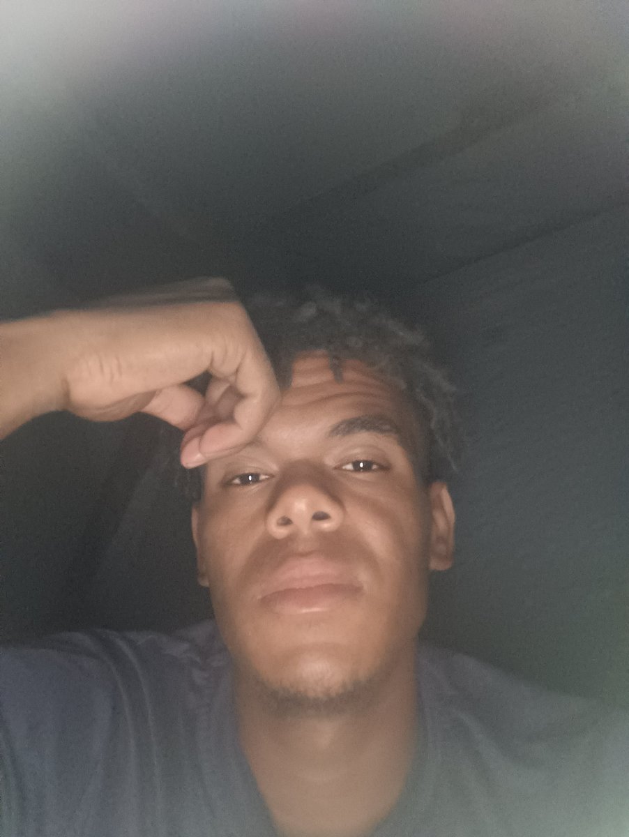 SALEHIDRES2004's tweet photo. "So tired... ❤️‍🩹my mind won't stop racing about my family.Please pray for me 💭😔" https://t.co/ADMducrk2k https://t.co/JTj73fkbhb