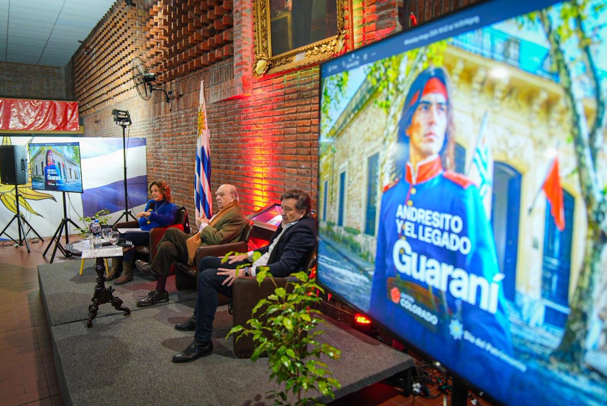 RobertSilvaUy's tweet photo. Día del Patrimonio en la Casa del @PartidoColorado 🚩 de Montevideo.
Además, espectacular charla sobre “Andresito y el legado Guaraní” a cargo del profesor Diosma Piotti y el Dr. Héctor Dotta. Moderada por el Dr. Julio Maria Sanguinetti.
¡Orgullo! https://t.co/IKT4Tpxe1W