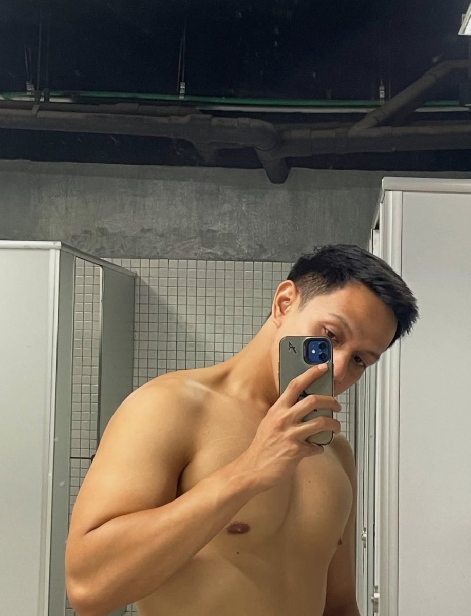 tulisrn's tweet photo. heloo sayyy
#gaysurabaya https://t.co/x4mYvo8yao